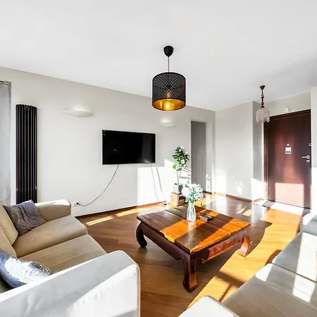 Wilanowska - 123m2, Parking, Balcony&workspace - By Rentujemy Apartment *