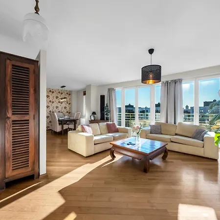 Apartment Wilanowska - 123m2, Parking, Balcony&workspace - By Rentujemy Warsaw
