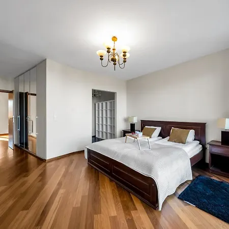 Apartment Wilanowska - 123m2, Parking, Balcony&workspace - By Rentujemy *